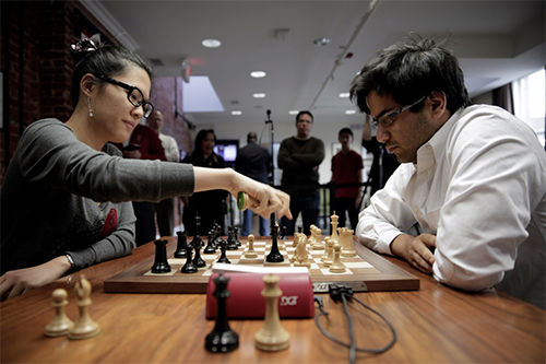 GM Hou Yifan and GM Parimarjan Negi at the 2015 Showdown in Saint Louis