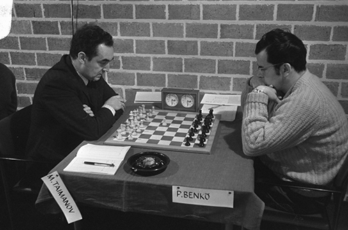 Hoogovens Beverwijk Tournament, GM Mark Taimanov vs. GM Pal Benko